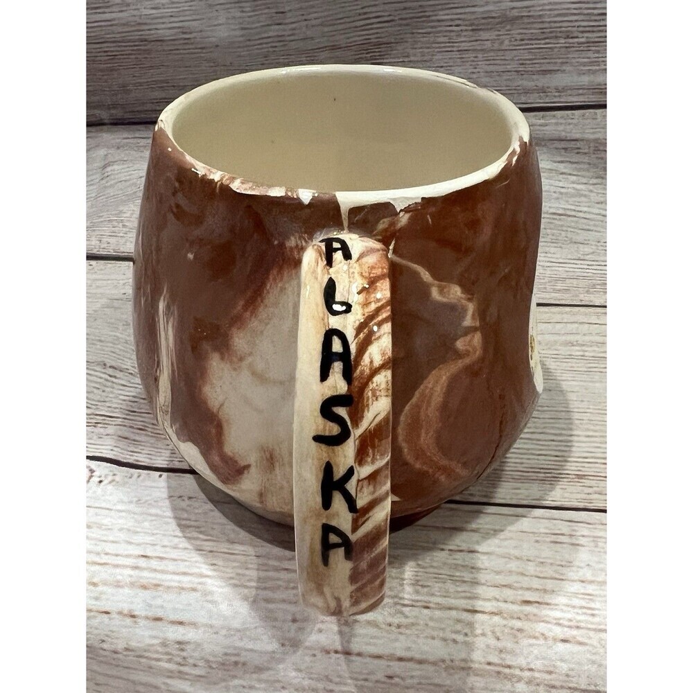 Kim’s creations pottery Red Mug With Baby Seal seal From Alaska - Picture 2 of 4